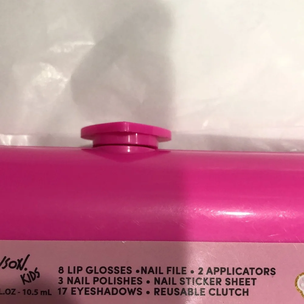 Betsey Johnson Kids Pink Dream Big Total Makeup‎ Beauty Clutch case